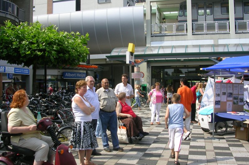 De-Akkers-Spijkenisse-winkelcentrum-Akkerhof-metro-Akkers