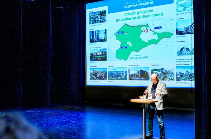 Veel-bezoekers-Woonmarkt-Nissewaard-27-januari-2026