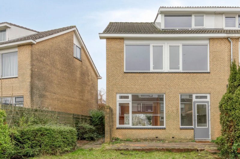 Eengezinswoning (hoek, koop) Beverveen 217 in Spijkenisse (exterieurfoto)