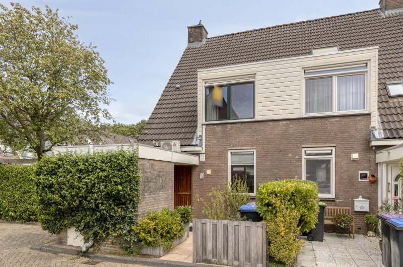 Eengezinswoning-hoek-Heepvoorde-12-Spijkenisse