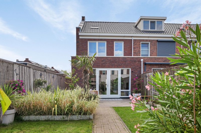 Foto hoekwoning Wetsteen 15 in Zuidland